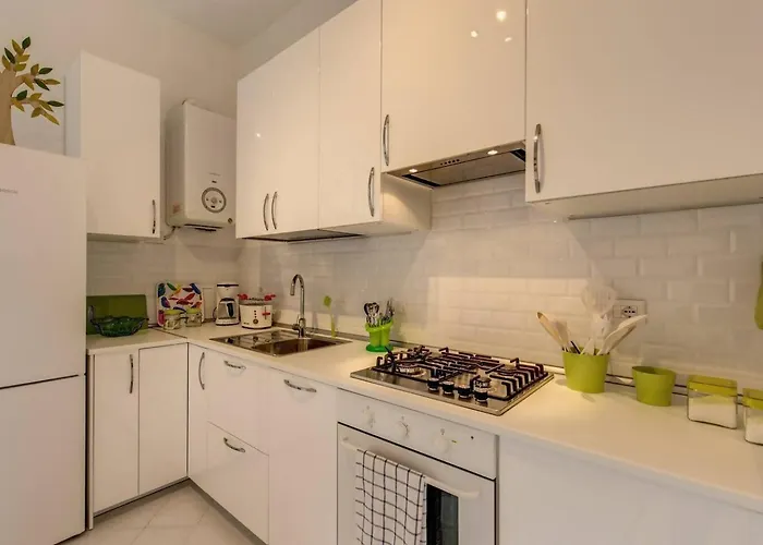 Lovely Flat By The Vatican Апартаменты Рим
