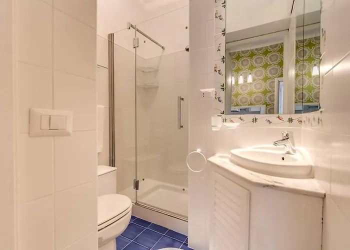 Апартаменты Lovely Flat By The Vatican Рим