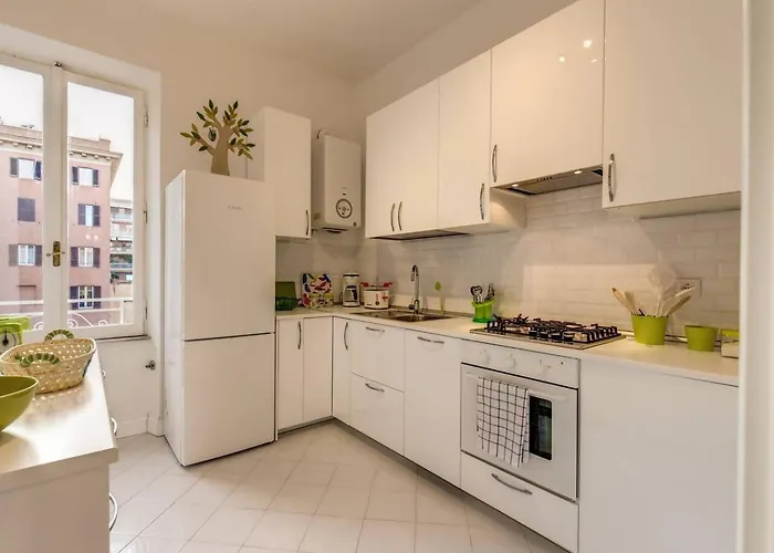 Апартаменты Lovely Flat By The Vatican *