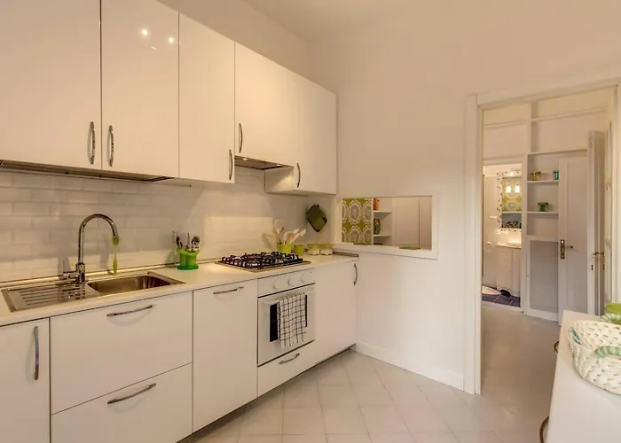 Lovely Flat By The Vatican Апартаменты Рим